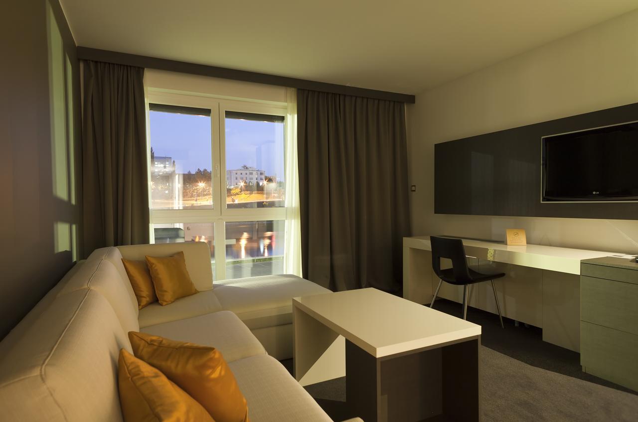 Hotel City Maribor Eksteriør bilde